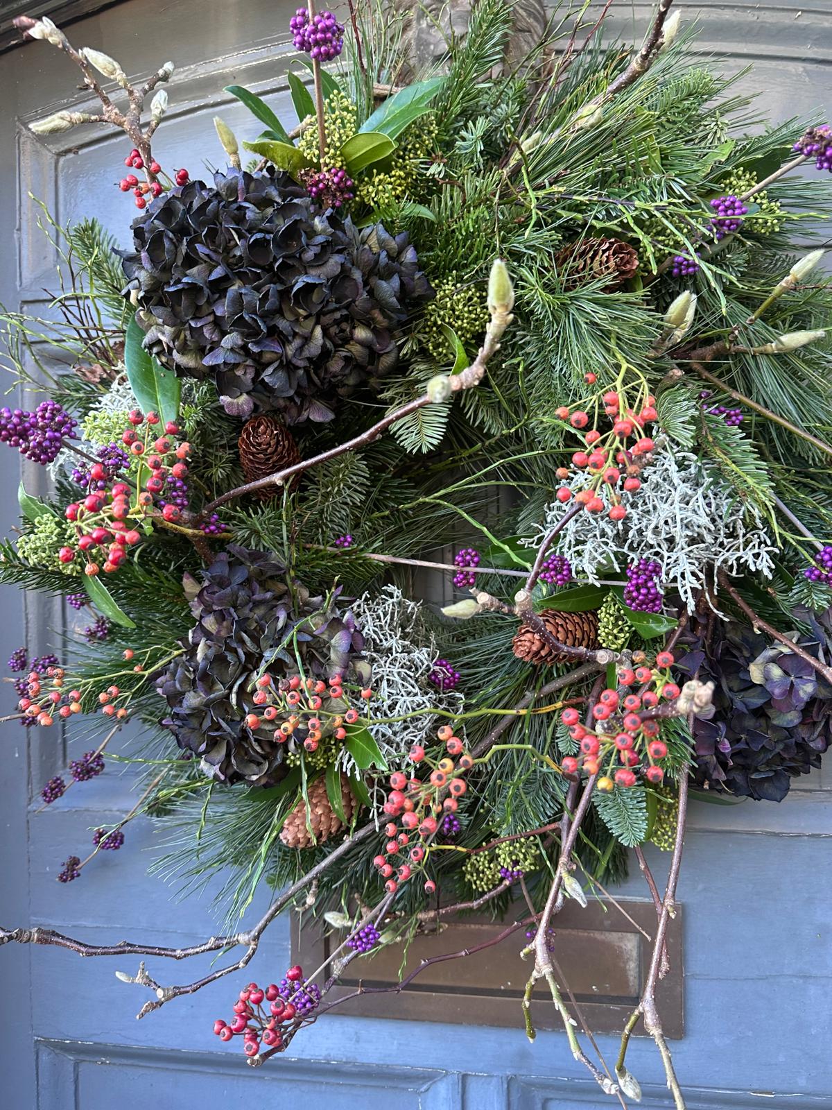 The Statement Christmas Wreath Class (16 Inch Frame)